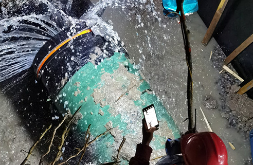 大庆油田水务让胡路区龙十路污水DN800mm，DN300D，DN2